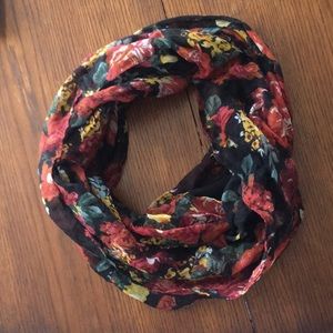 Floral scarf!